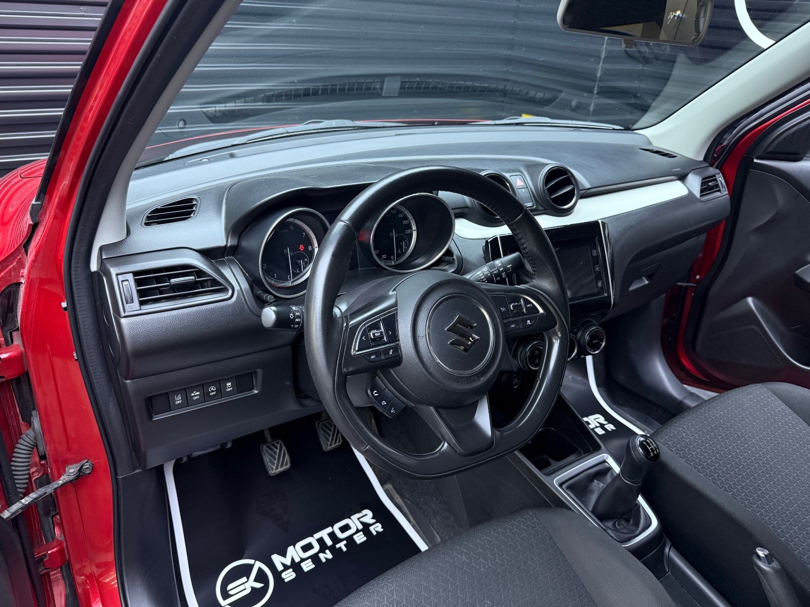 Hovedbilde av Suzuki Swift