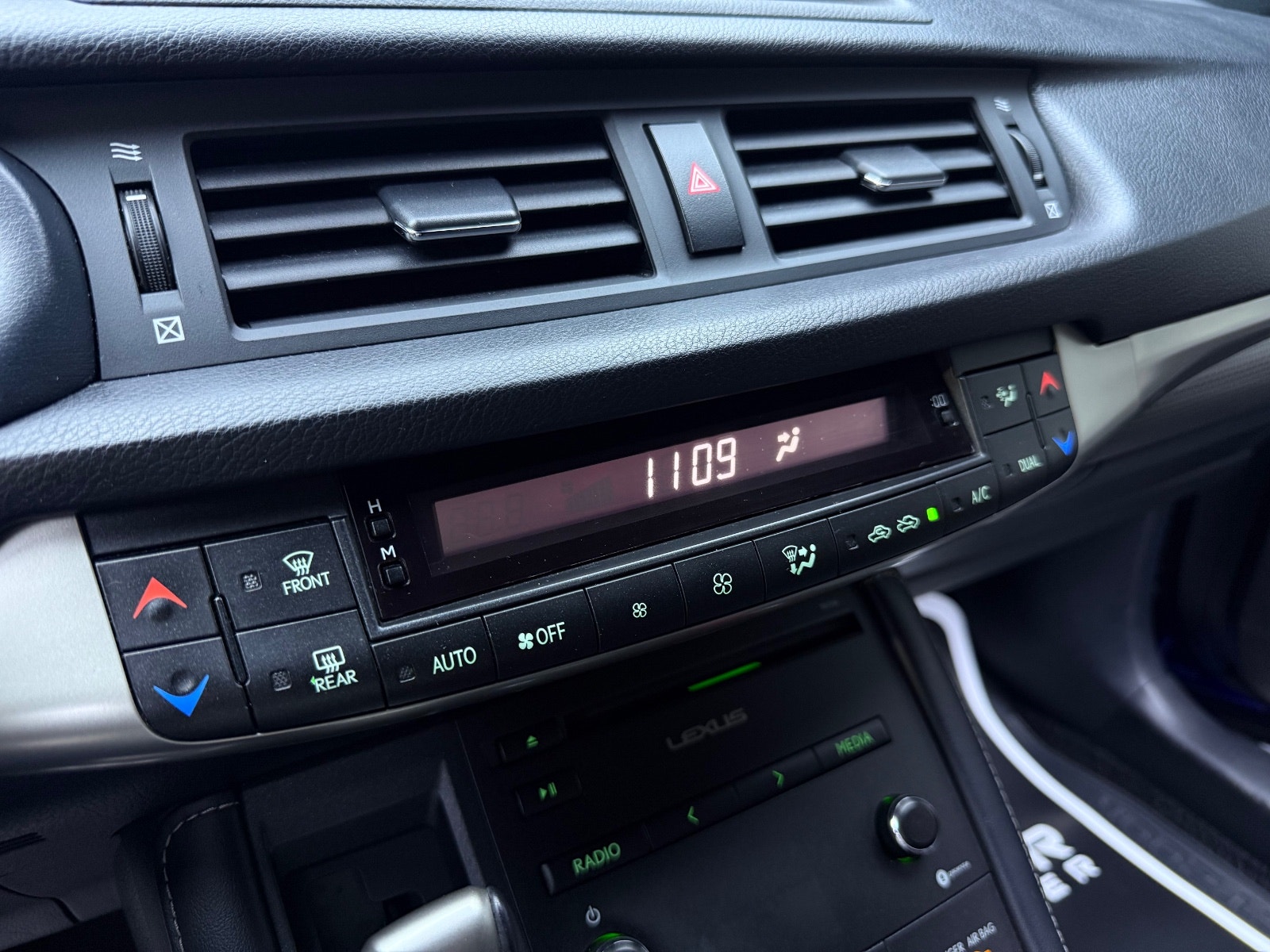 Hovedbilde av Lexus CT200h