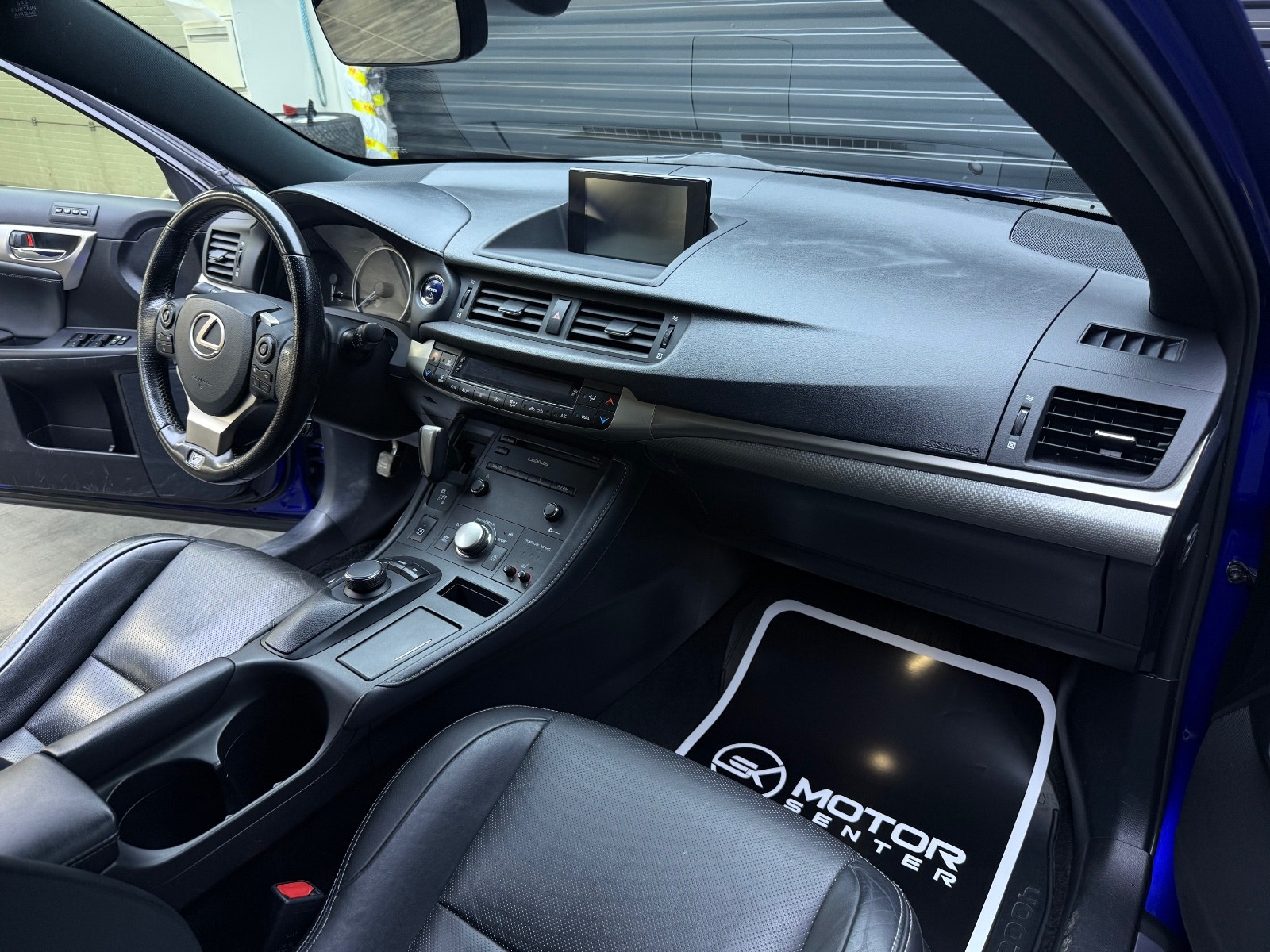 Hovedbilde av Lexus CT200h