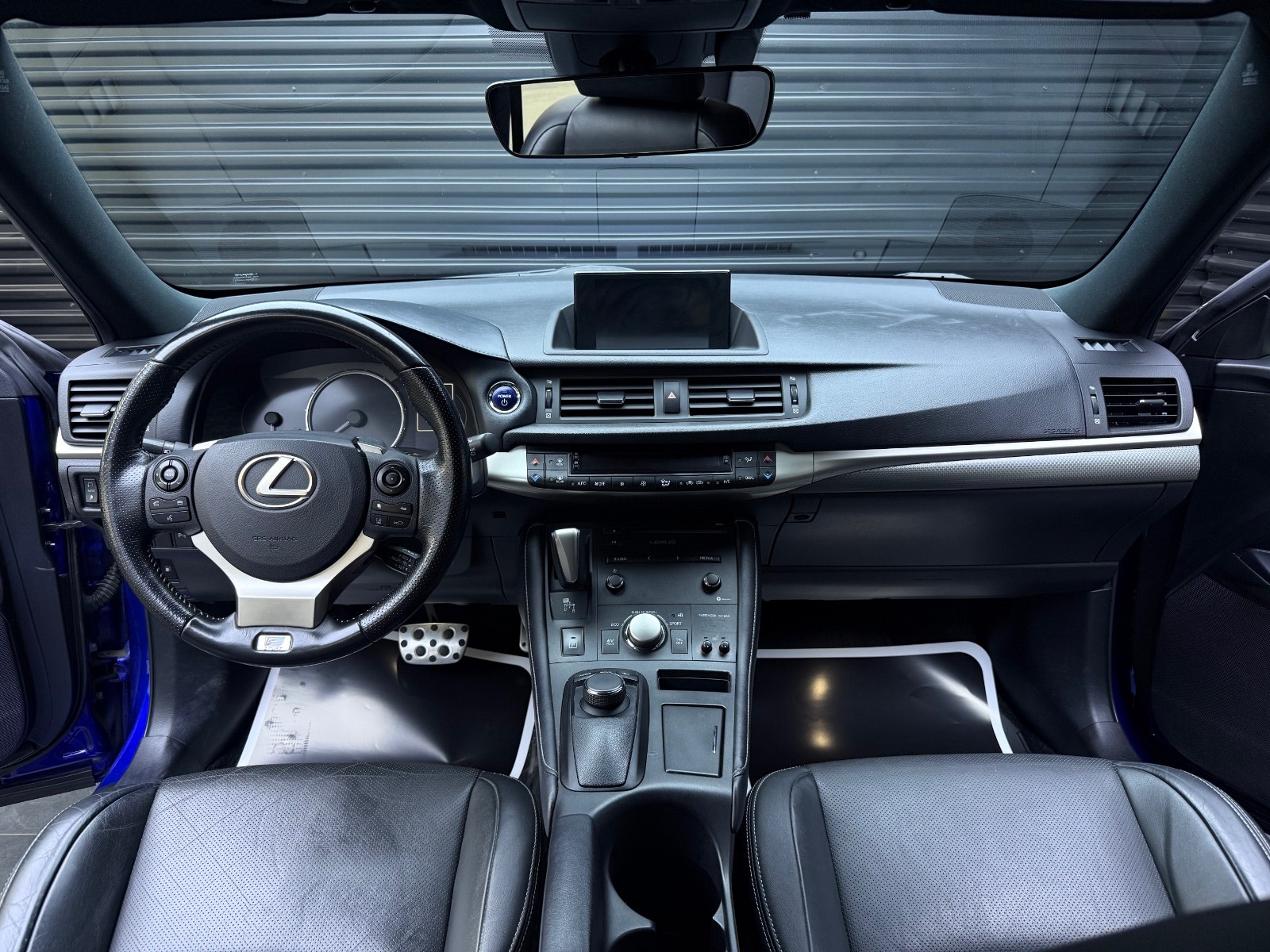 Hovedbilde av Lexus CT200h