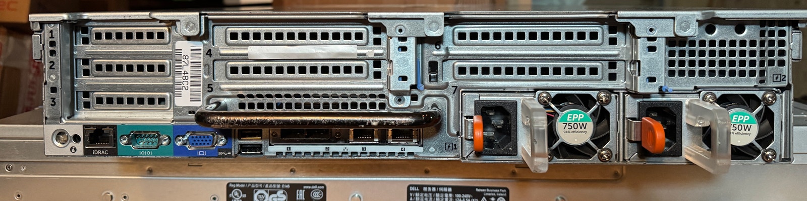 Serveur sur bâti Dell PowerEdge R730 Xeon E5-2620 v4 8 Go 2 To SAS H330