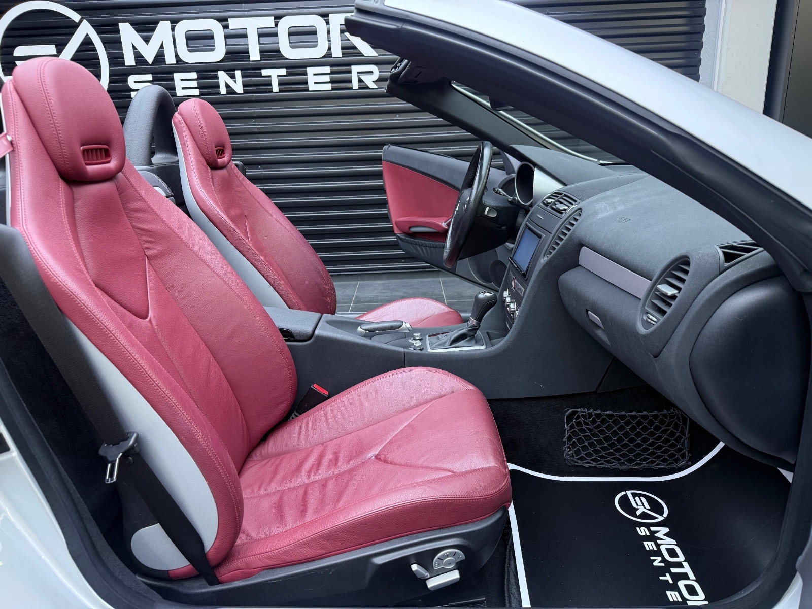 Hovedbilde av Mercedes-Benz SLK350