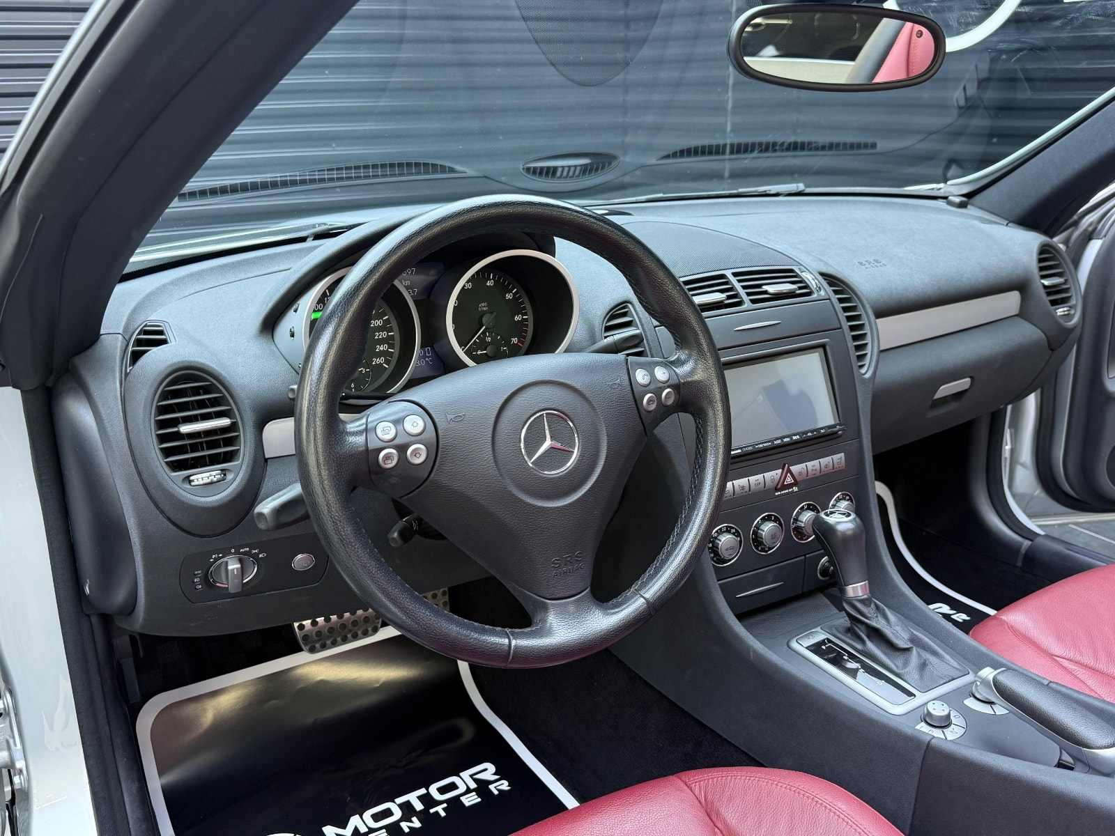 Hovedbilde av Mercedes-Benz SLK350