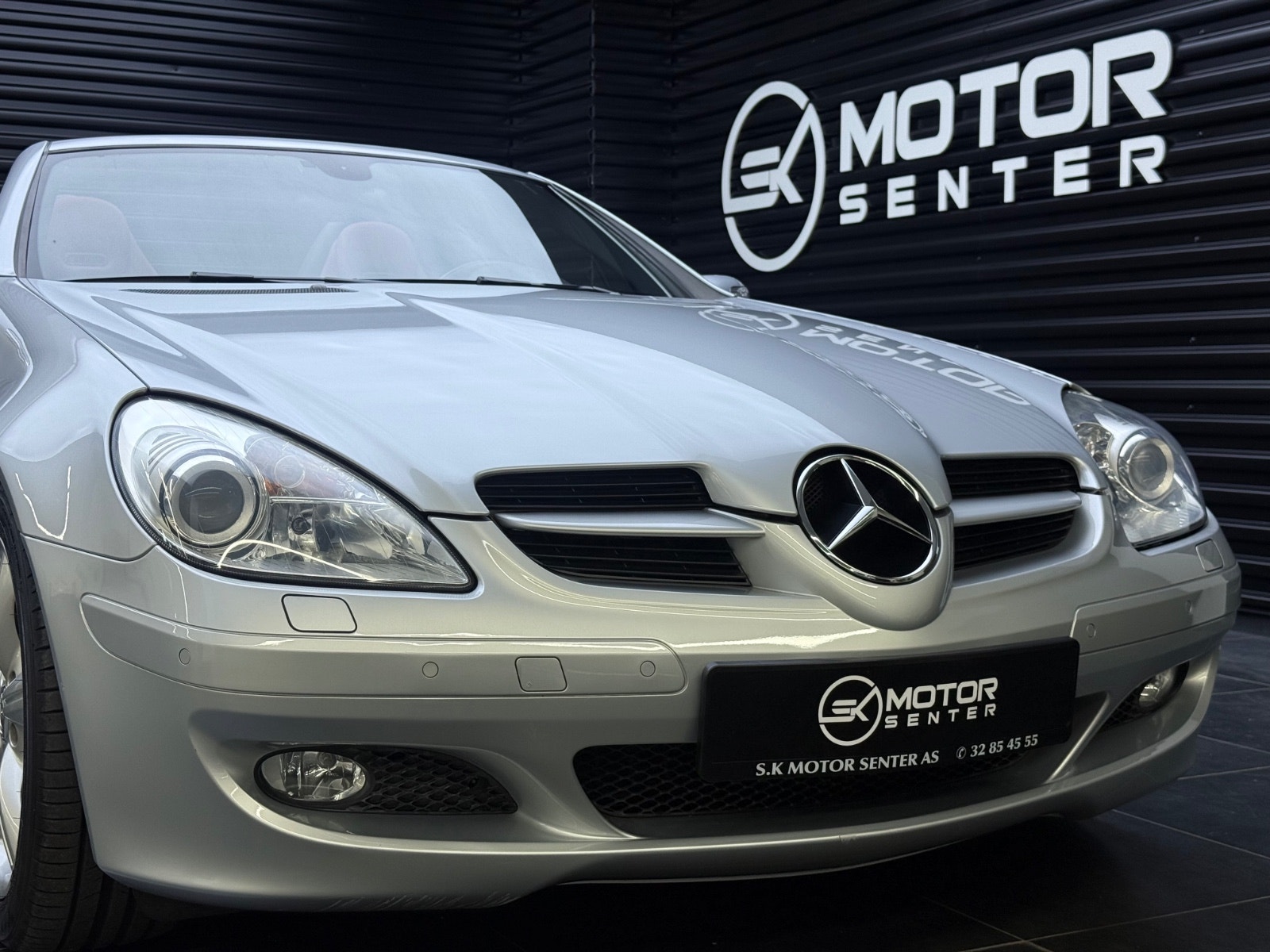 Hovedbilde av Mercedes-Benz SLK350