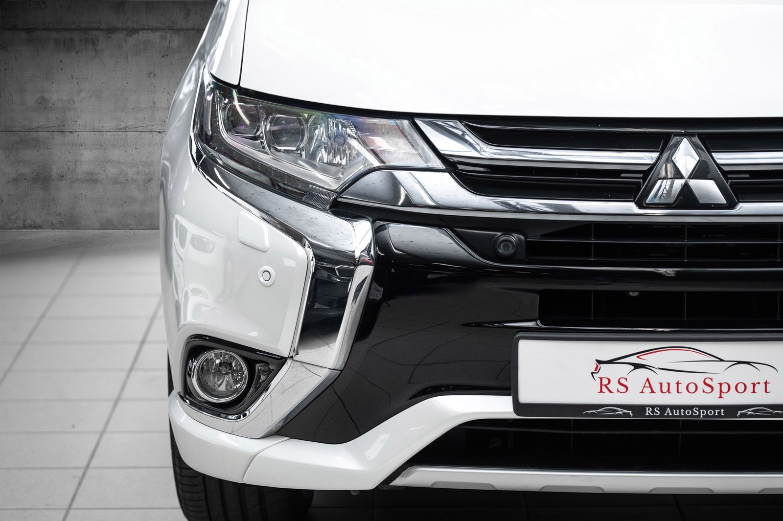 Hovedbilde av Mitsubishi Outlander