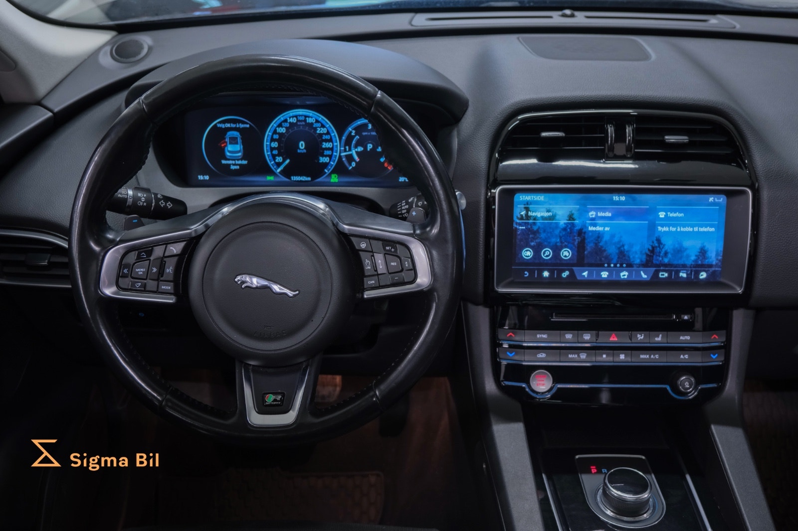 Bilde av Jaguar F-PACE