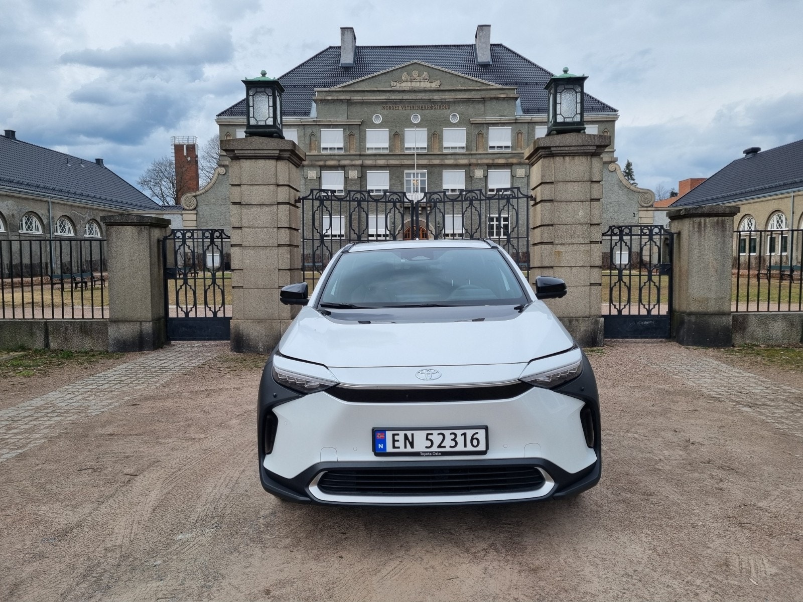Hovedbilde av Toyota bZ4X