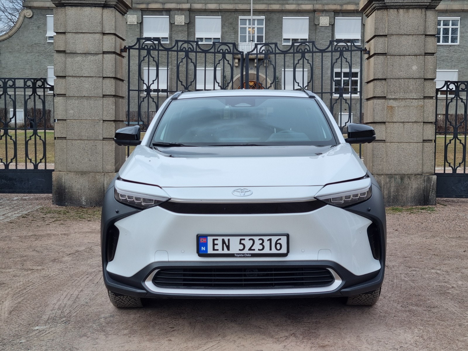 Hovedbilde av Toyota bZ4X
