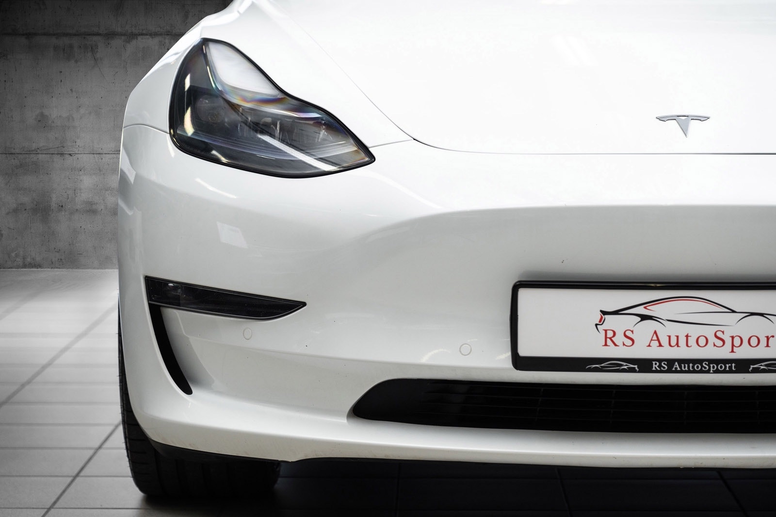 Hovedbilde av Tesla Model 3