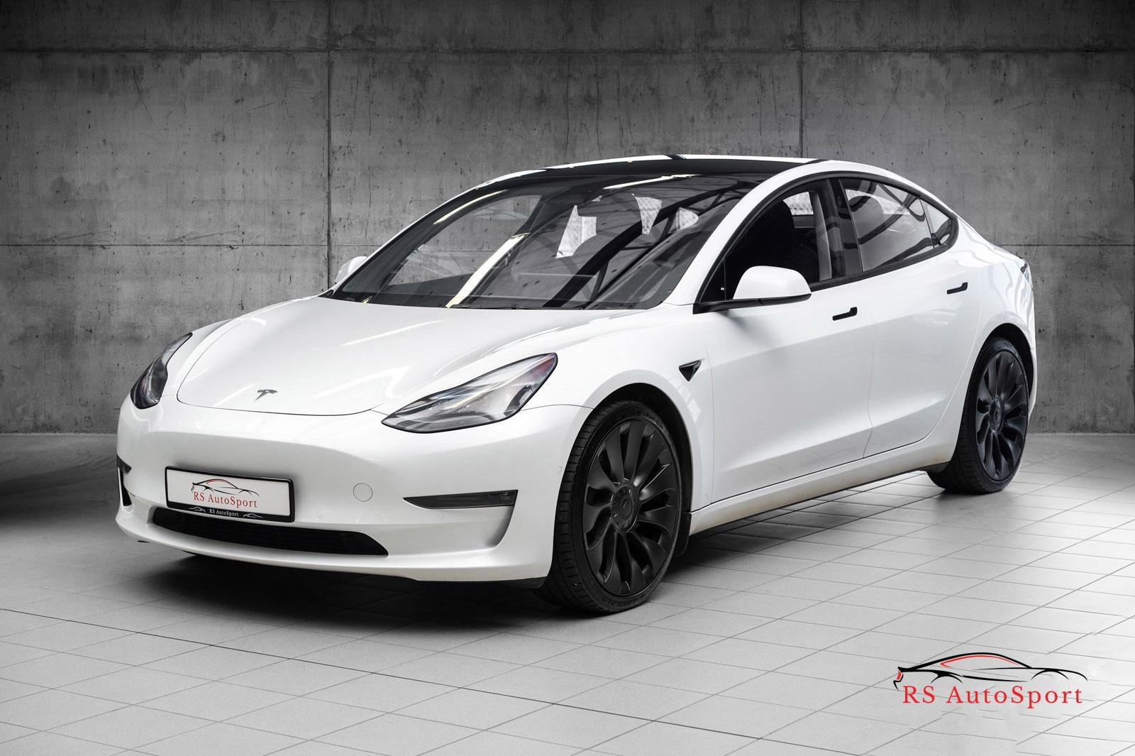 Bilde av 'Tesla Model 3'