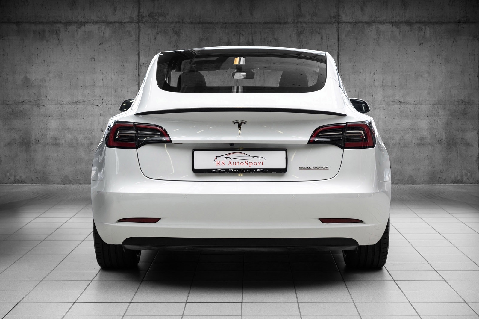 Hovedbilde av Tesla Model 3