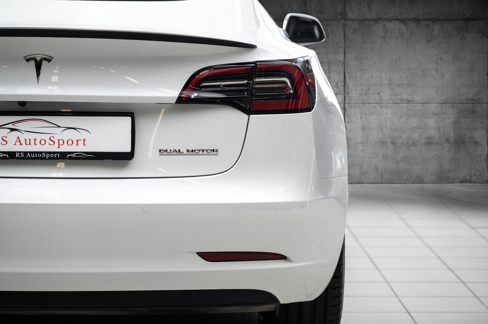 Hovedbilde av Tesla Model 3