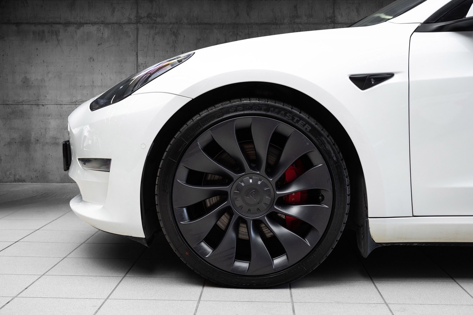 Hovedbilde av Tesla Model 3
