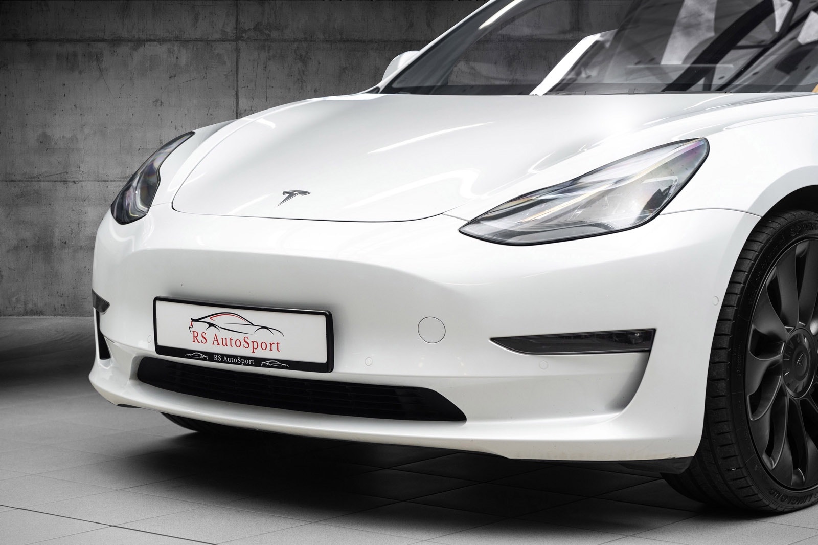 Hovedbilde av Tesla Model 3