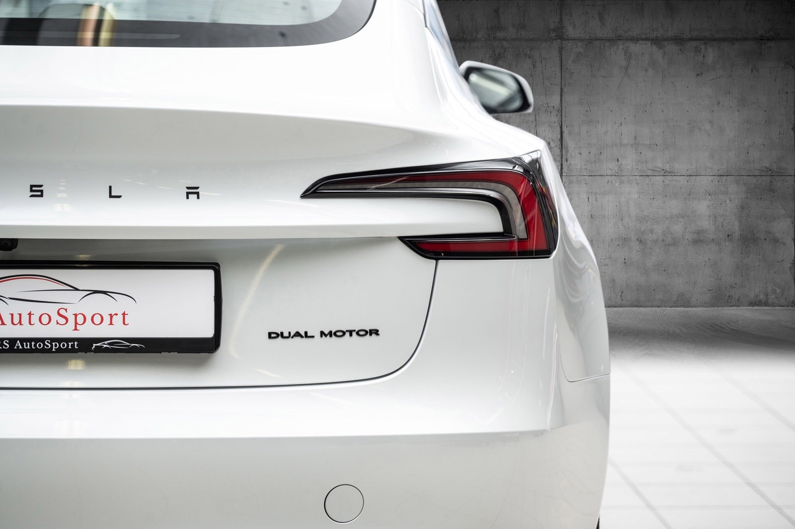 Hovedbilde av Tesla Model 3