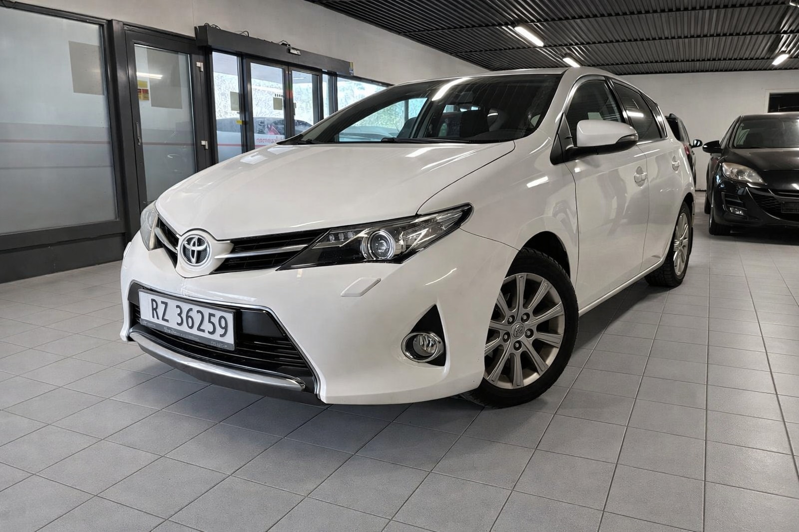 Brugt Toyota Auris 1.6 VVT-i