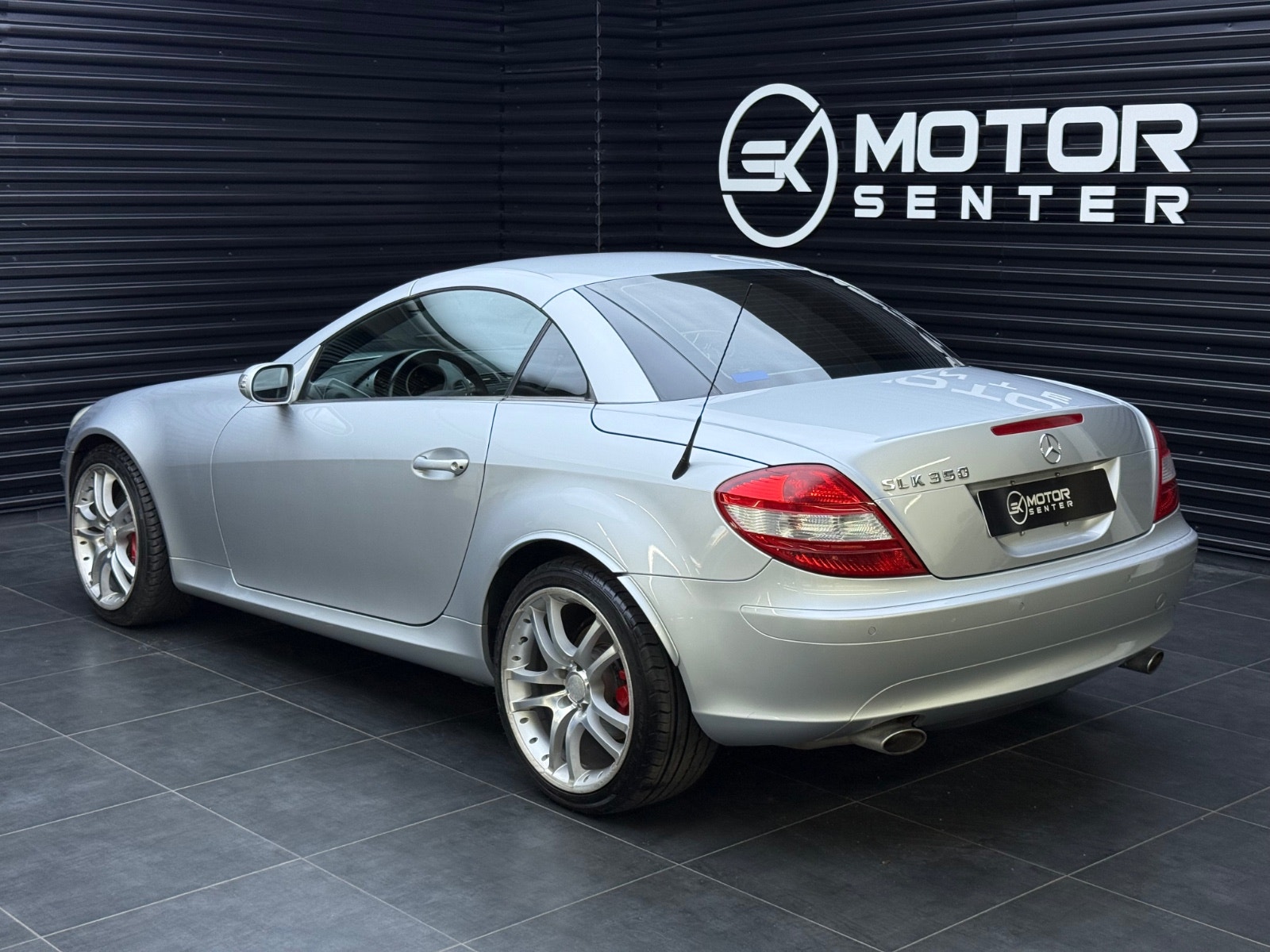 Hovedbilde av Mercedes-Benz SLK350