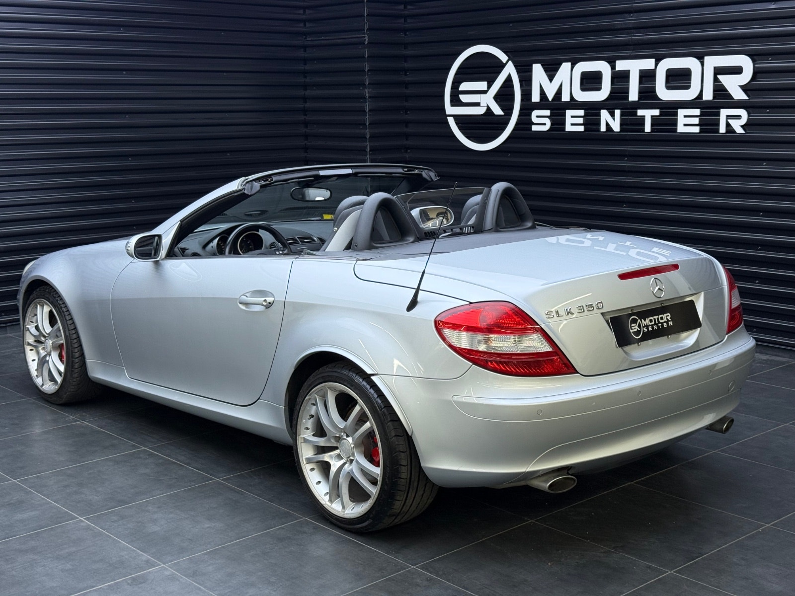 Hovedbilde av Mercedes-Benz SLK350