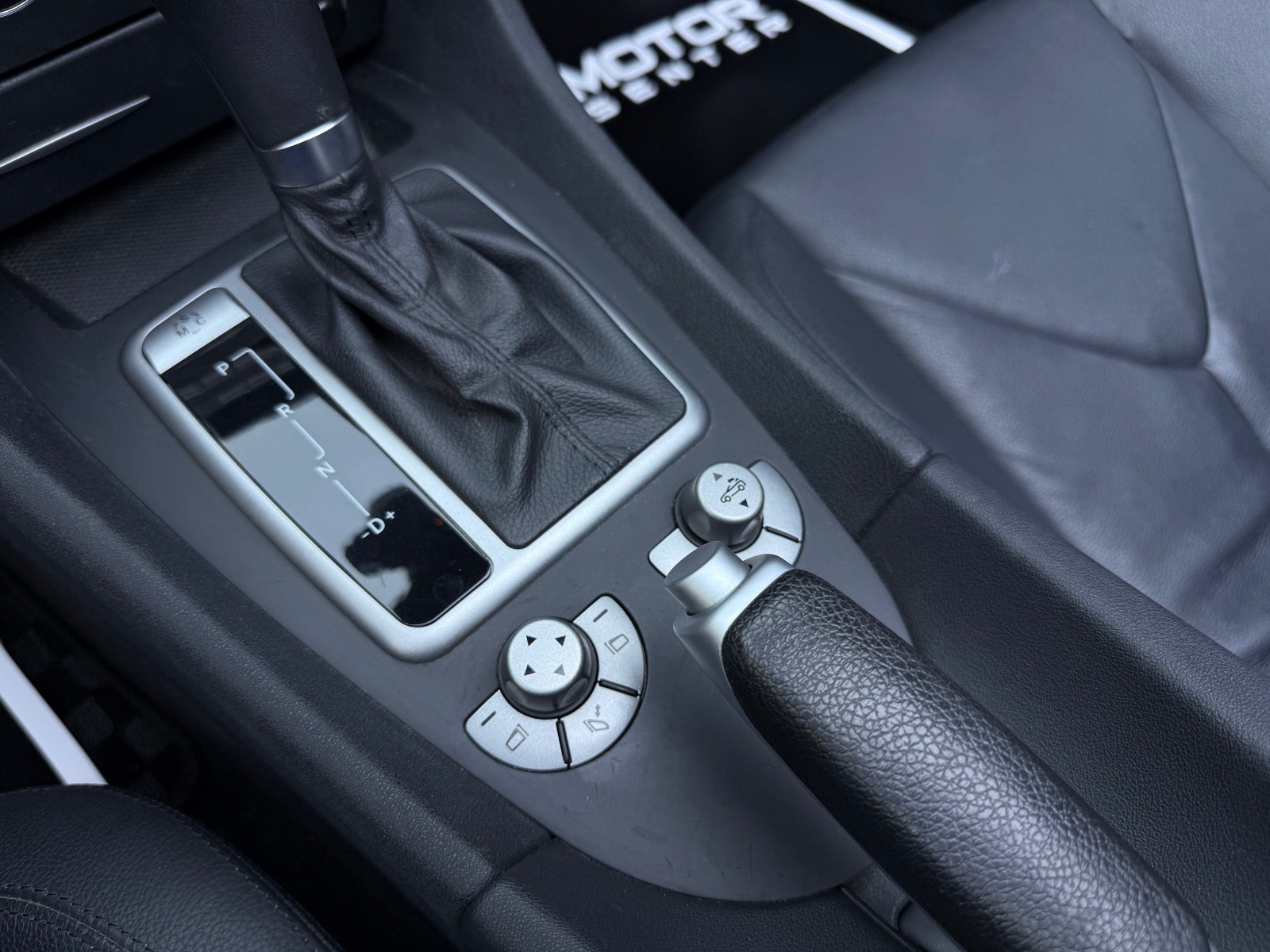 Hovedbilde av Mercedes-Benz SLK350