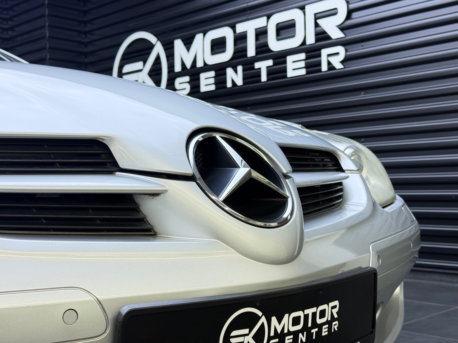 Hovedbilde av Mercedes-Benz SLK350