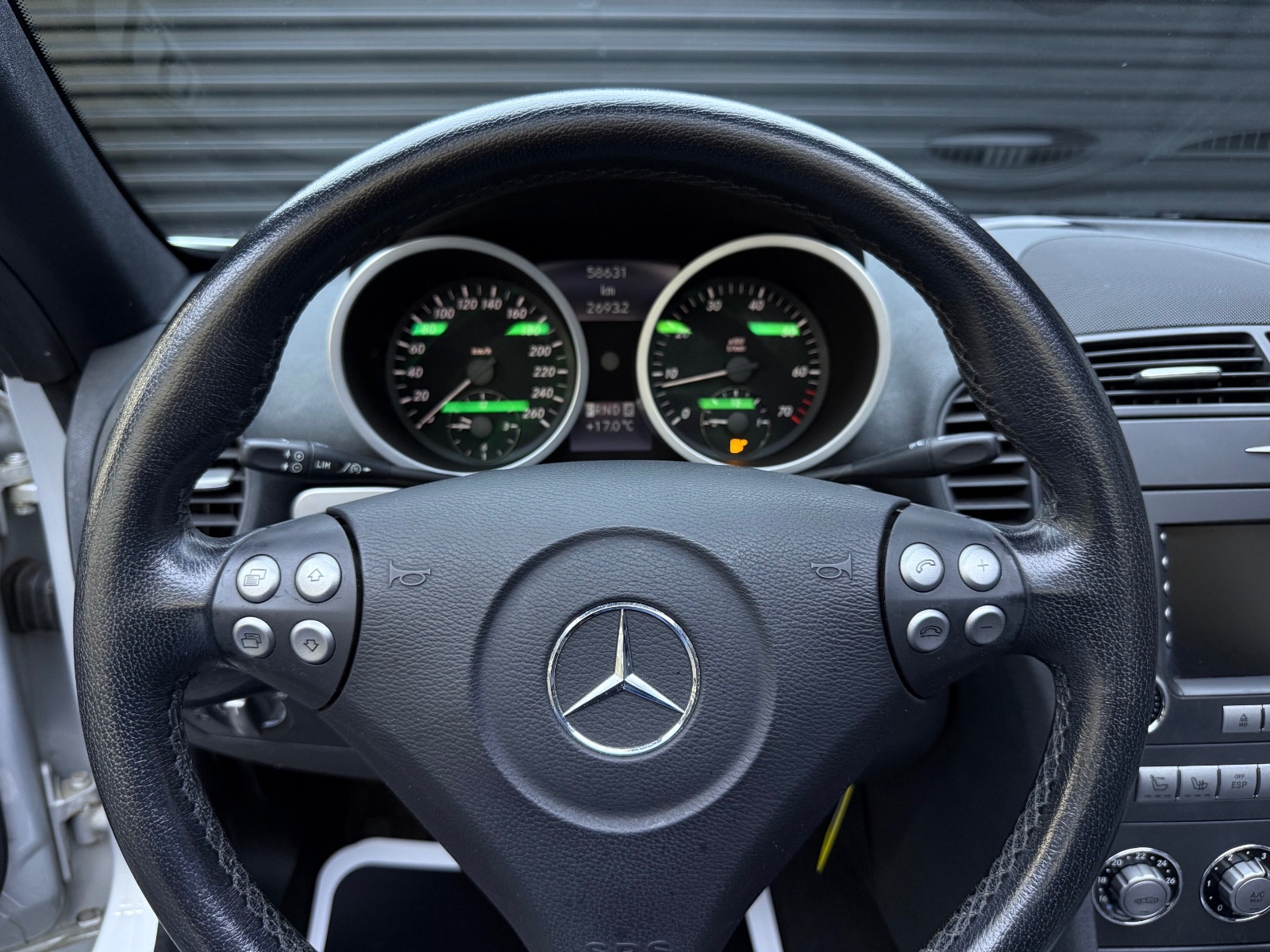 Hovedbilde av Mercedes-Benz SLK350