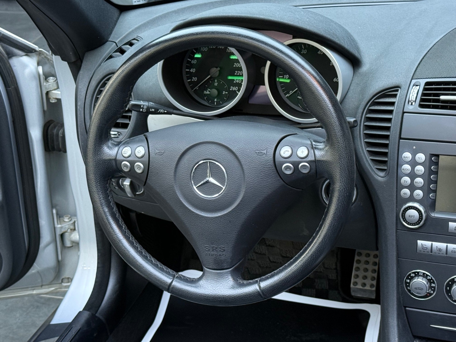Hovedbilde av Mercedes-Benz SLK350