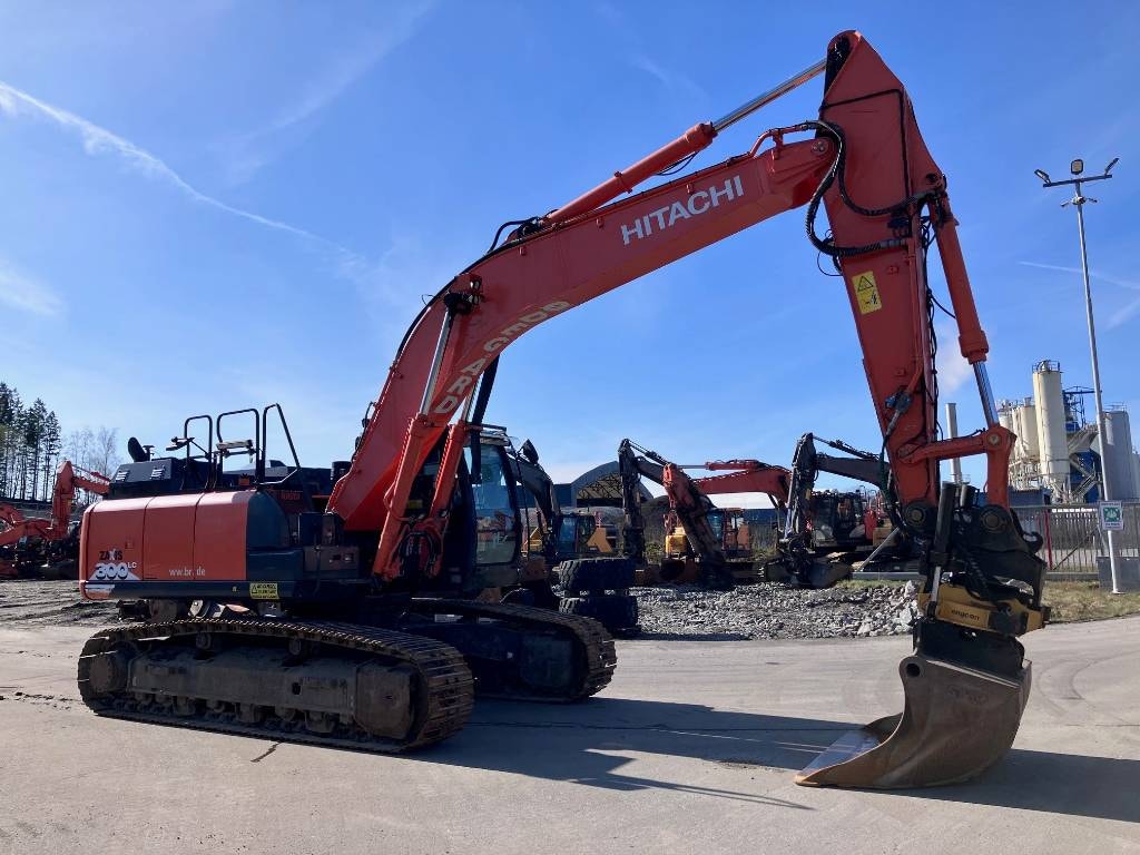 Til salgs: Hitachi ZX 300 LC-6 - 2016 - Gravemaskin | FINN.no
