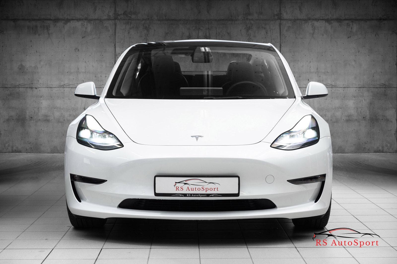 Hovedbilde av Tesla Model 3