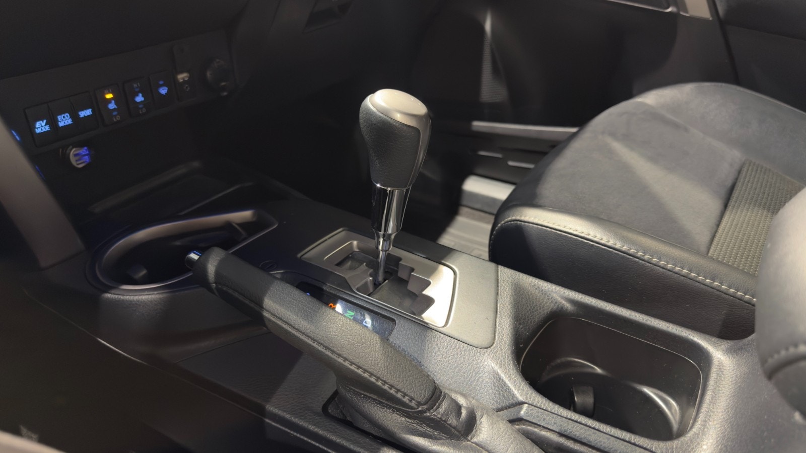 Hovedbilde av Toyota RAV4