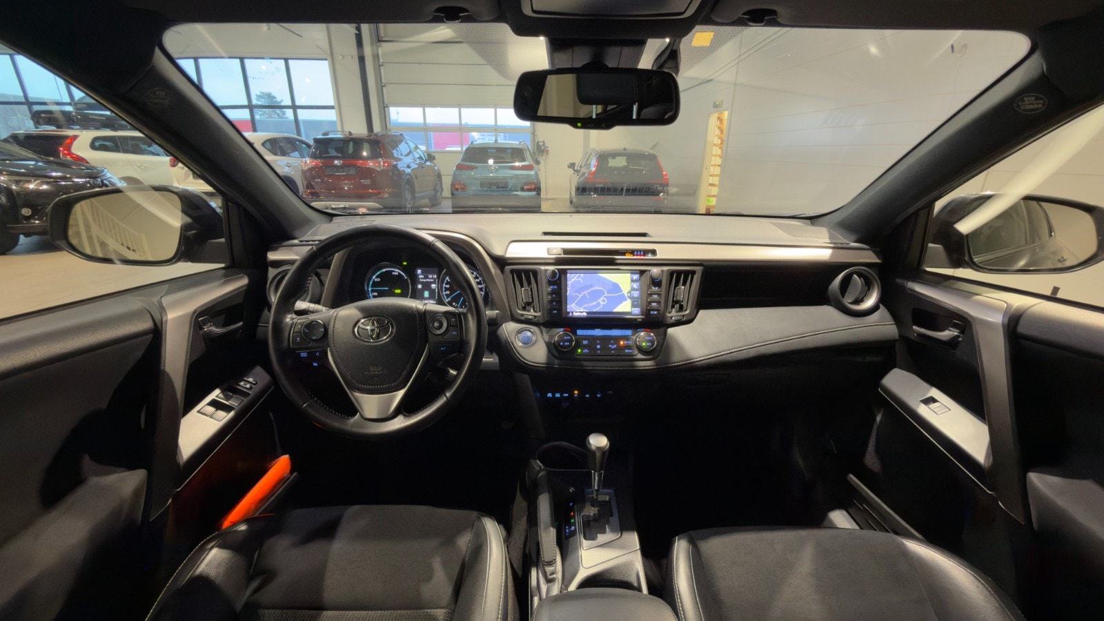 Hovedbilde av Toyota RAV4