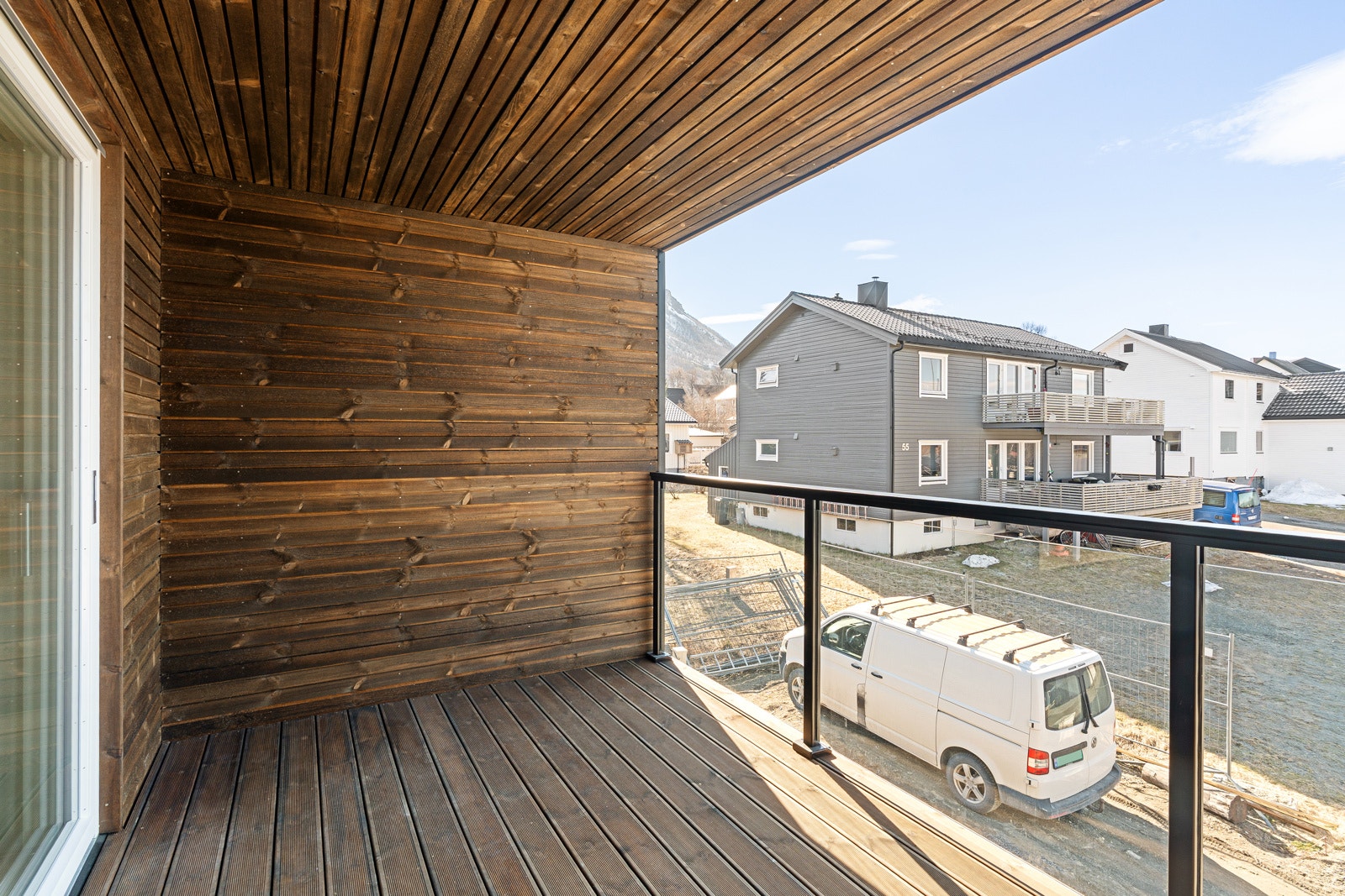 Moderne rekkehus under oppføring i barnevennlige og rolige omgivelser i Tromsdalen