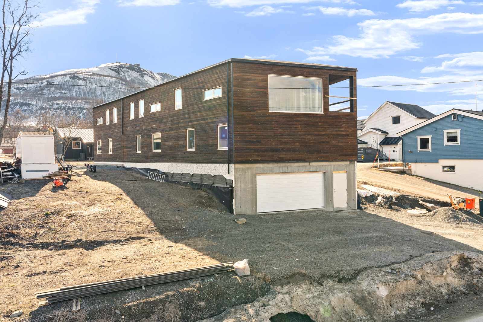 Rolige og barnevennlige omgivelser med nærhet til naturen og TUIL-Arena.