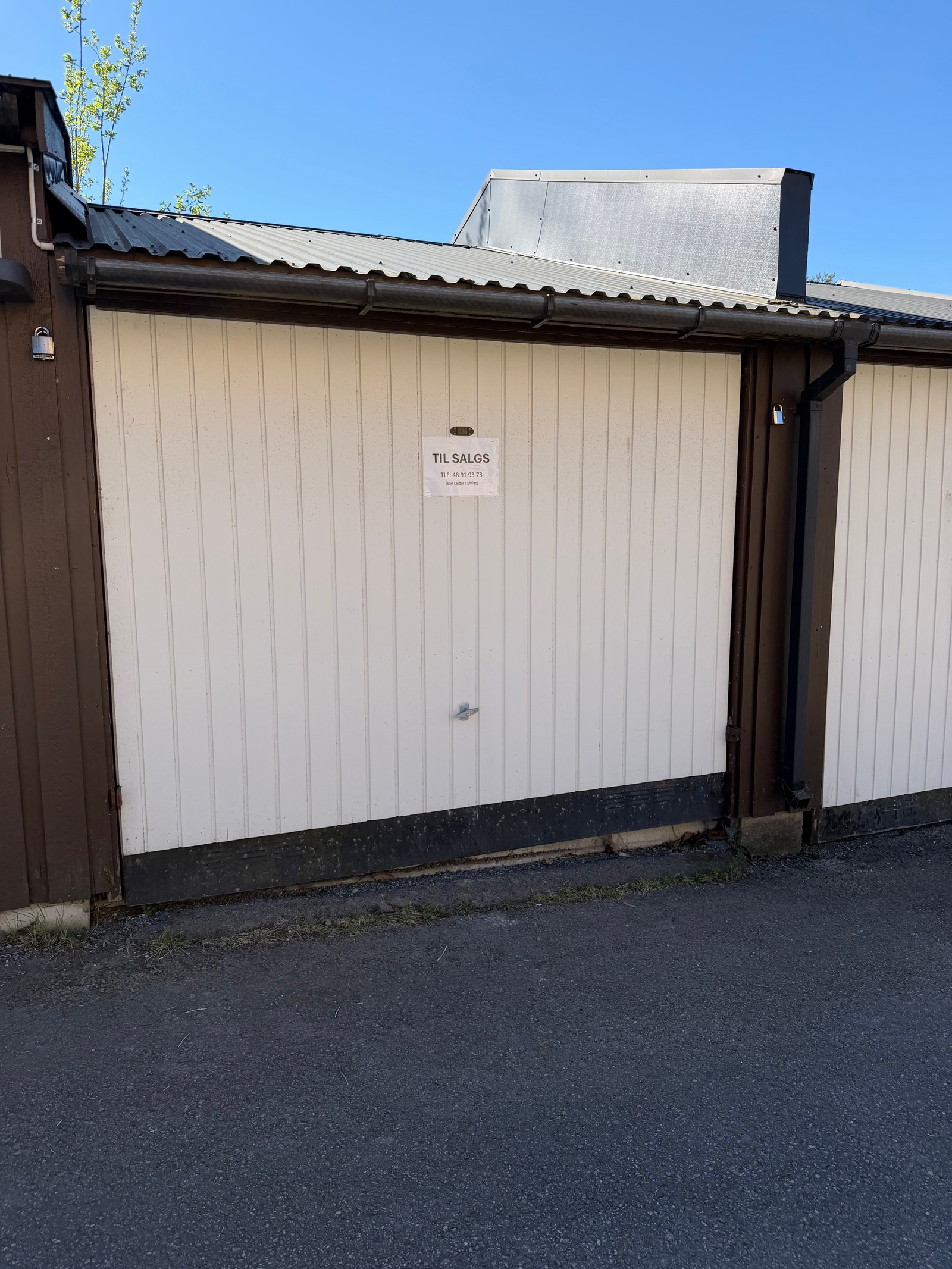 Privat Tveita - 1 stk garasje til salgs på Tveita Sigrid Undsets vei 2, Oslo 18 m² 360 000 kr Totalpris: 397 000 kr ∙ Fellesutg