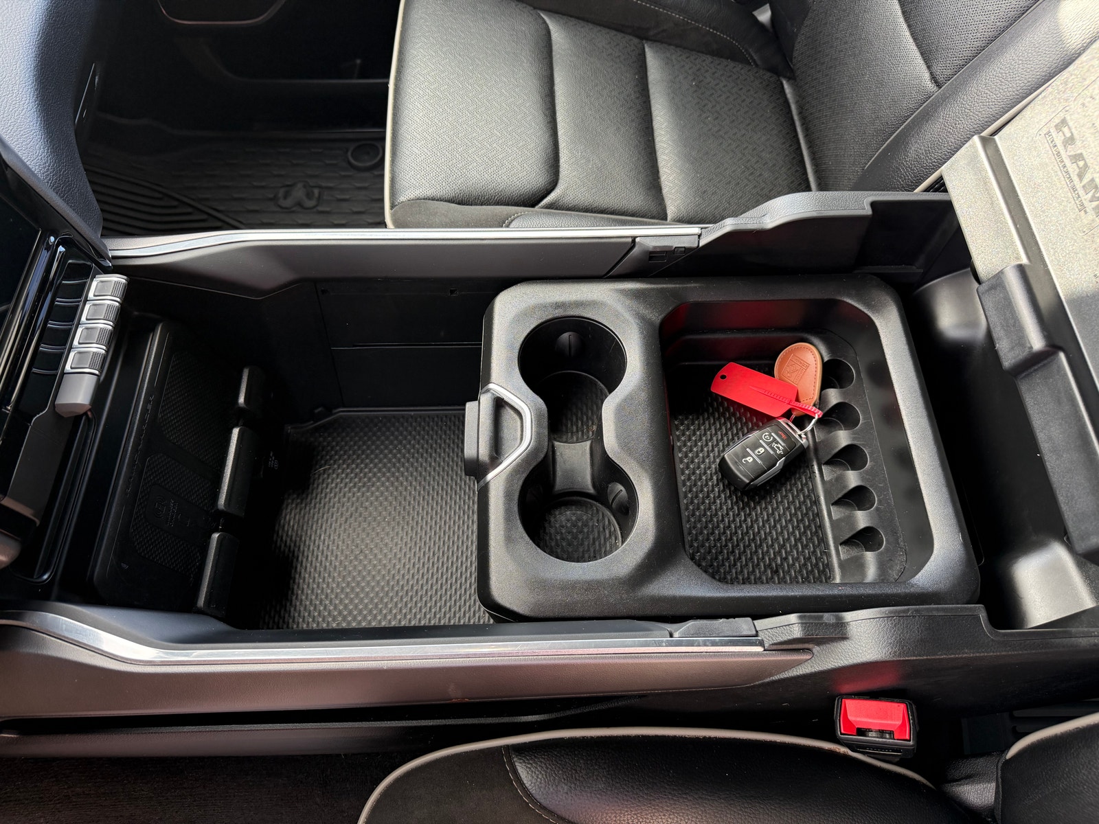 RAM 1500 – bilde 15