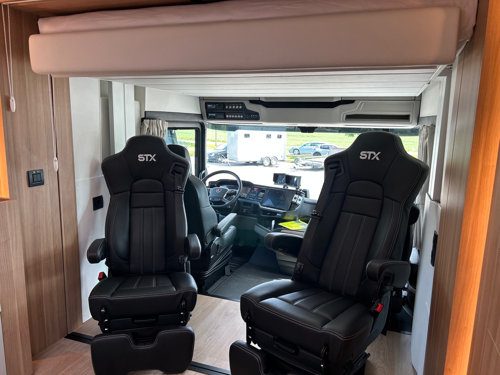 Scania Fantastisk mulighet - Som ny! S500 - STX påbygg til 4/5 hester - 2x pop-out, eget soverom i push-up. – bilde 10