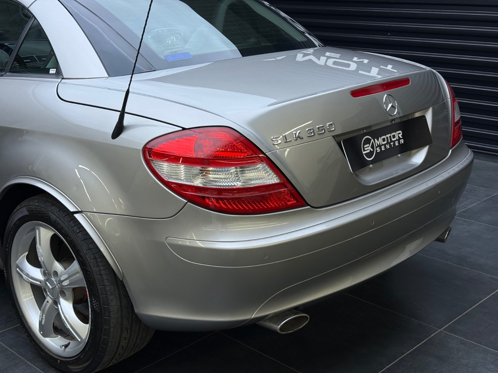 Hovedbilde av Mercedes-Benz SLK350