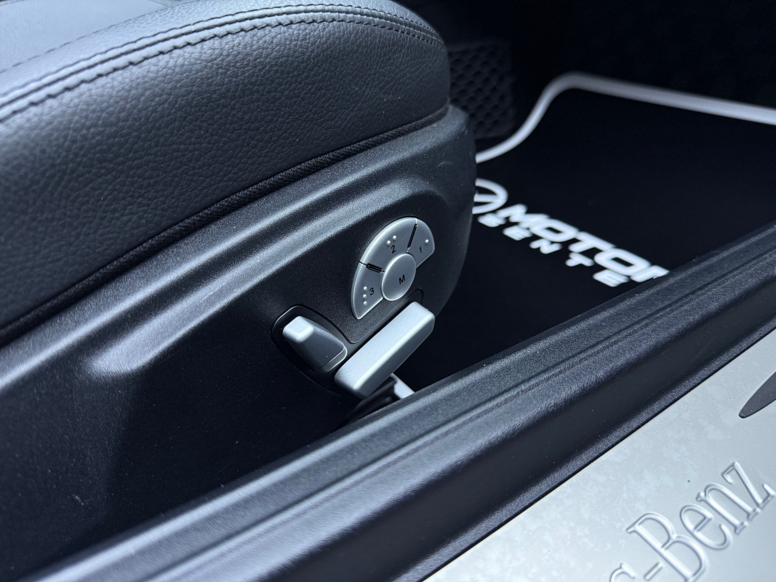 Hovedbilde av Mercedes-Benz SLK350
