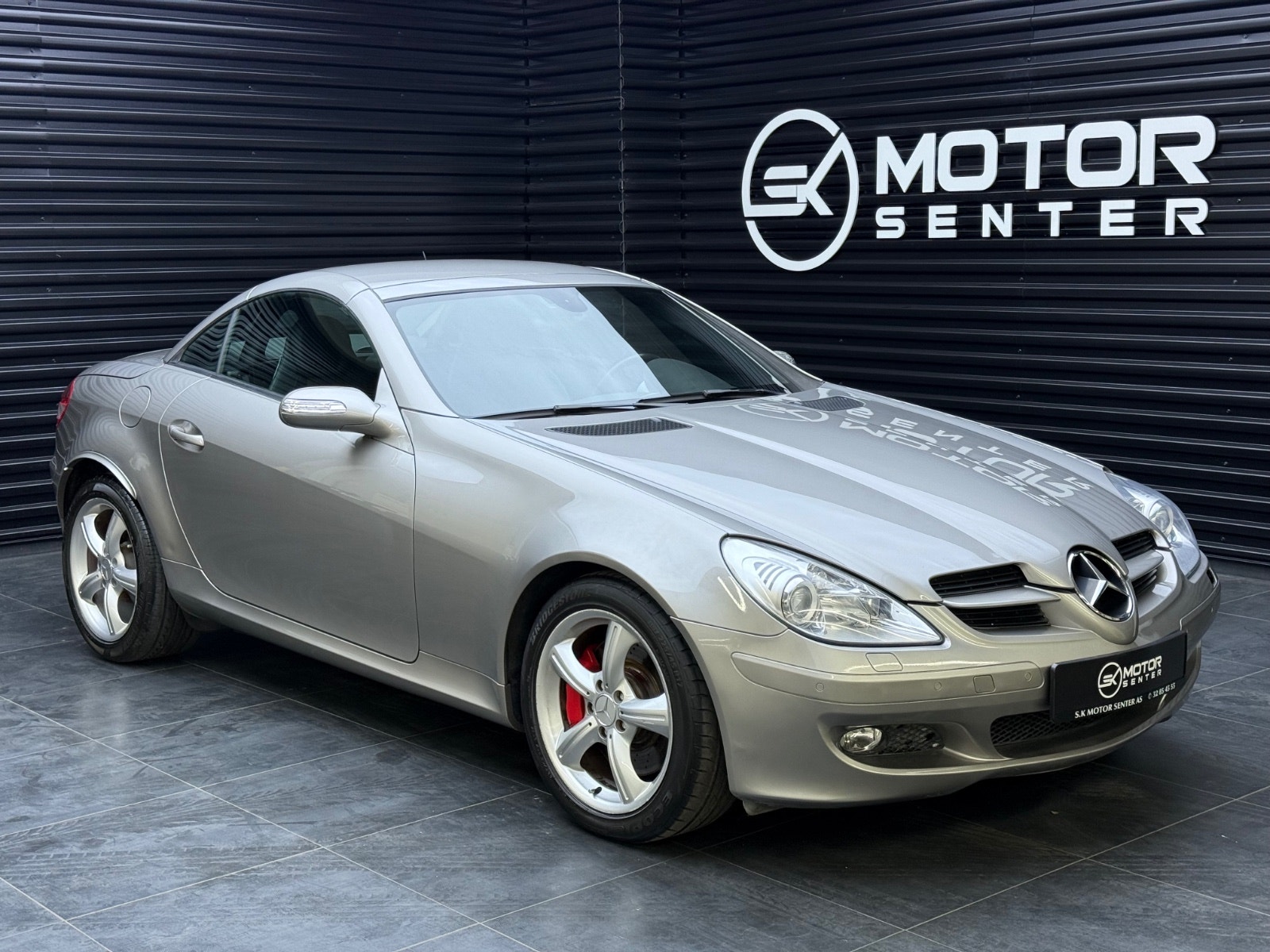 Hovedbilde av Mercedes-Benz SLK350