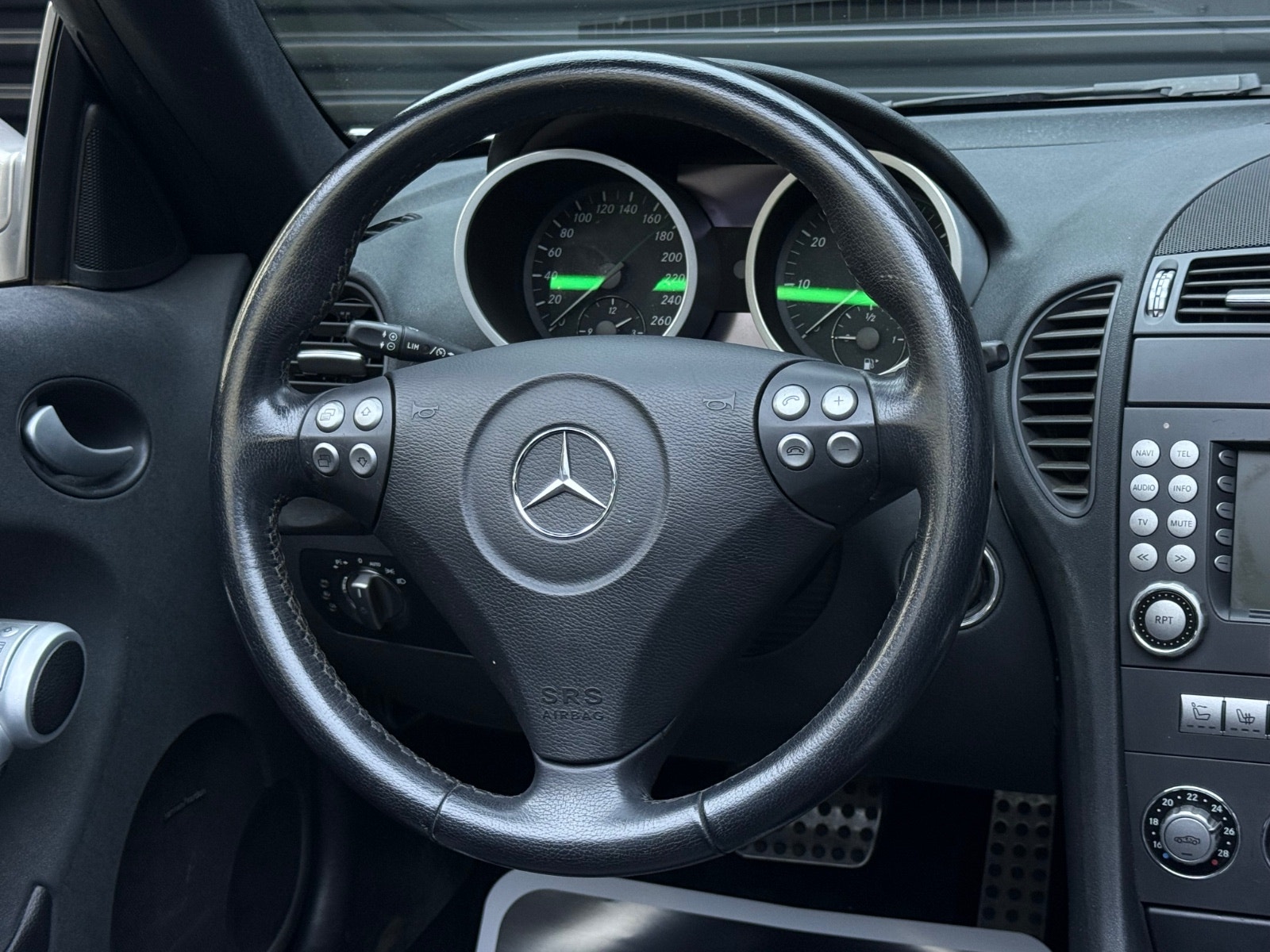 Hovedbilde av Mercedes-Benz SLK350