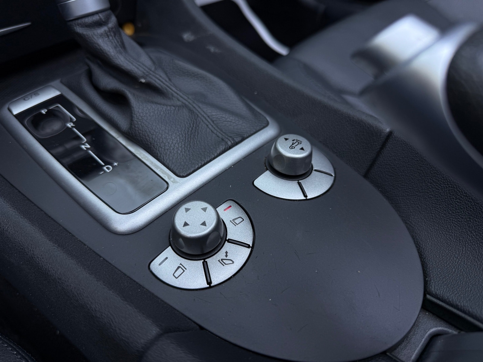 Hovedbilde av Mercedes-Benz SLK350