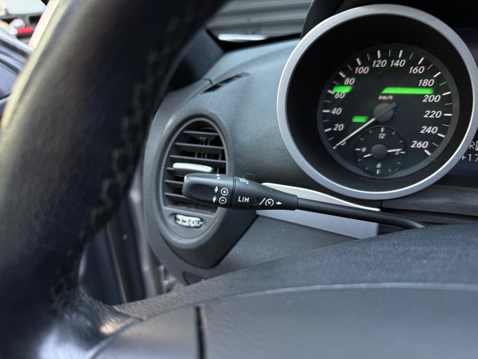 Hovedbilde av Mercedes-Benz SLK350