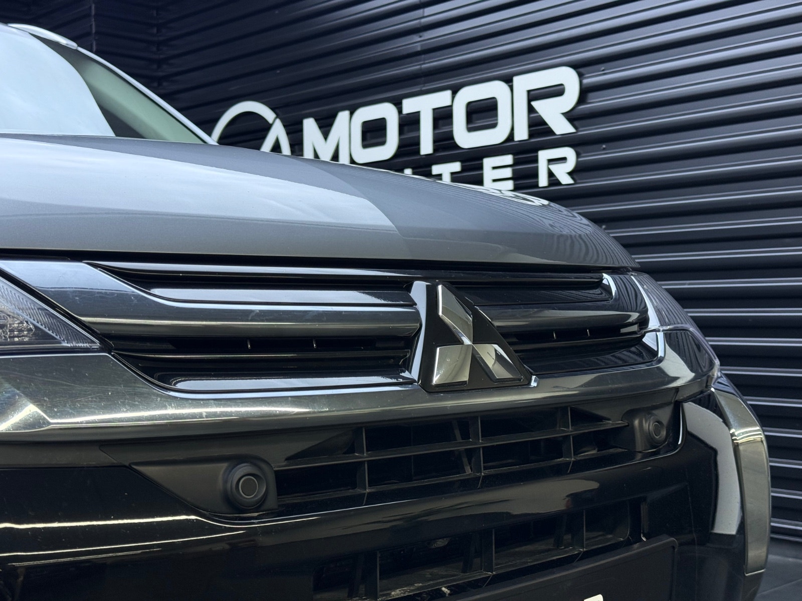 Hovedbilde av Mitsubishi Outlander