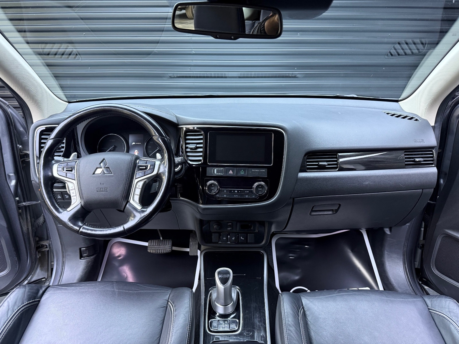 Hovedbilde av Mitsubishi Outlander
