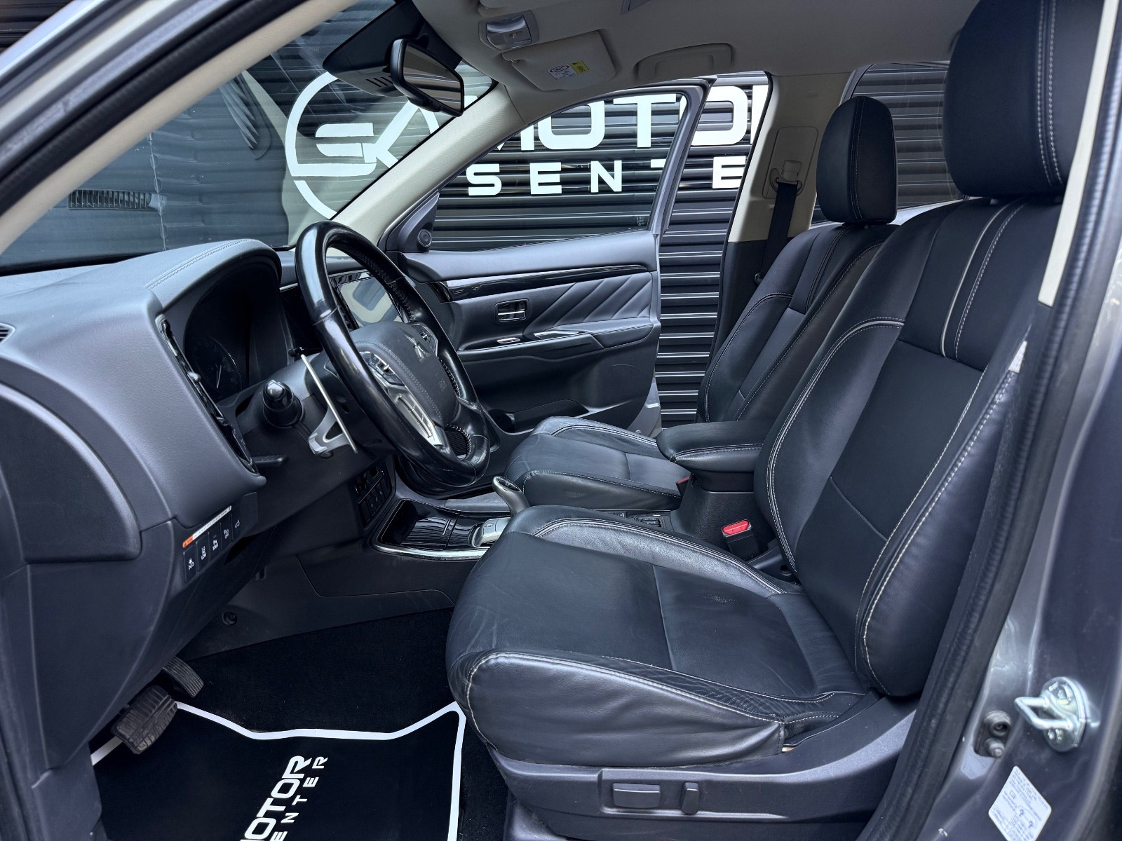 Hovedbilde av Mitsubishi Outlander