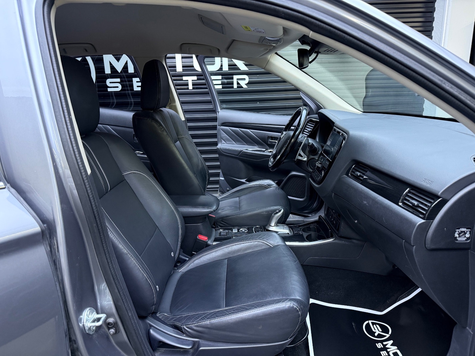 Hovedbilde av Mitsubishi Outlander