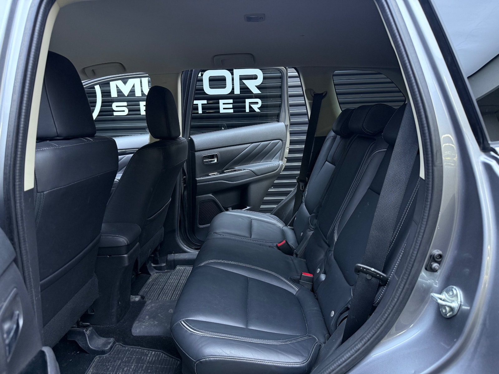 Hovedbilde av Mitsubishi Outlander