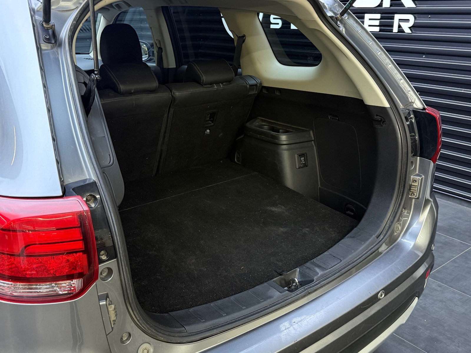 Hovedbilde av Mitsubishi Outlander