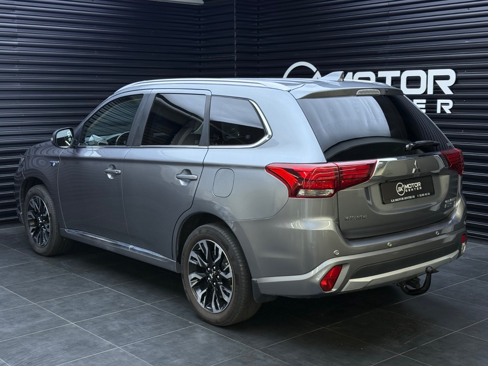 Hovedbilde av Mitsubishi Outlander