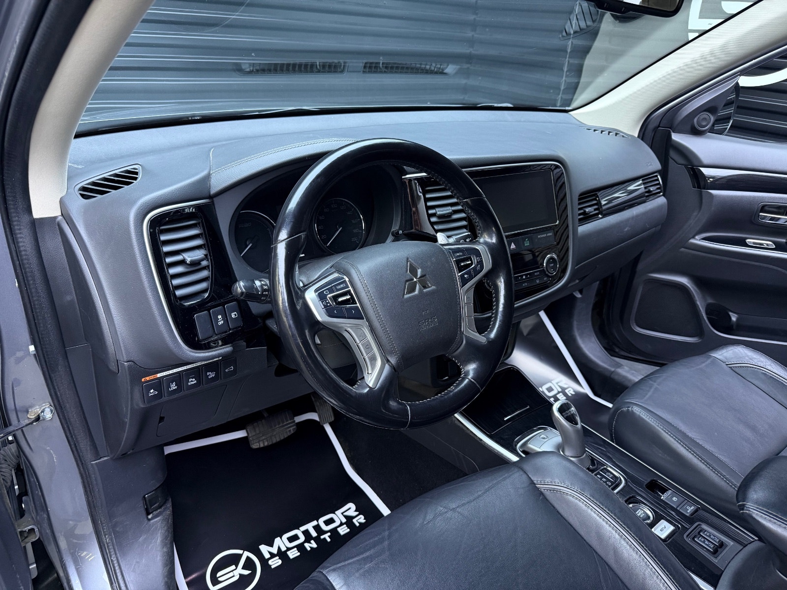 Hovedbilde av Mitsubishi Outlander