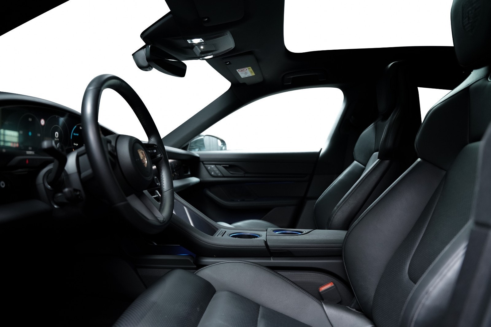 Hovedbilde av Porsche Taycan Cross Turismo